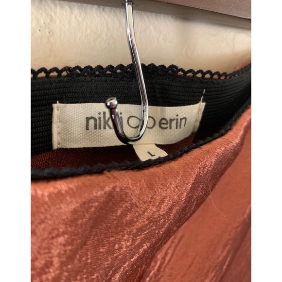 BOOT BARN COPPER MIDI SHINY SKIRT - Picture 3 of 6